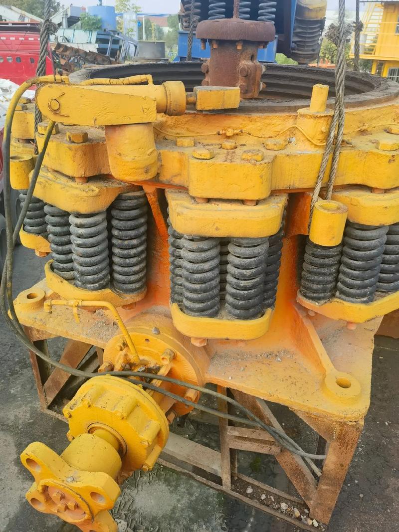 韶關(guān)1200圓錐機(jī)發(fā)十堰丹江口!#圓錐破碎機(jī) #礦山機(jī)械設(shè)備