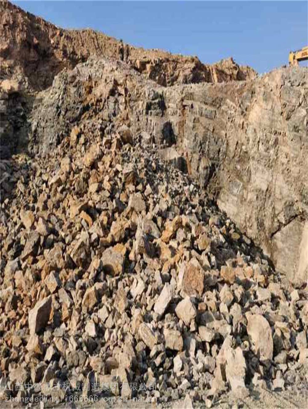 湖北荊州中德二氧化碳爆破礦山破石承接業(yè)務(wù)及設(shè)備介紹