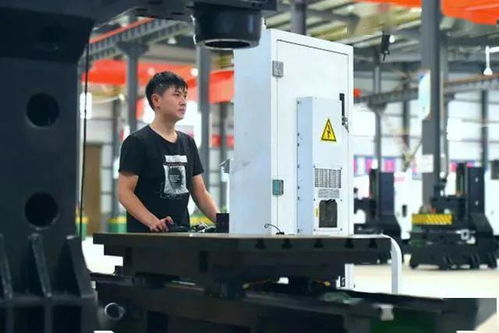 統(tǒng)籌抓好 兩穩(wěn)一促 穩(wěn)住商務(wù)和開(kāi)放型經(jīng)濟(jì)發(fā)展基本盤